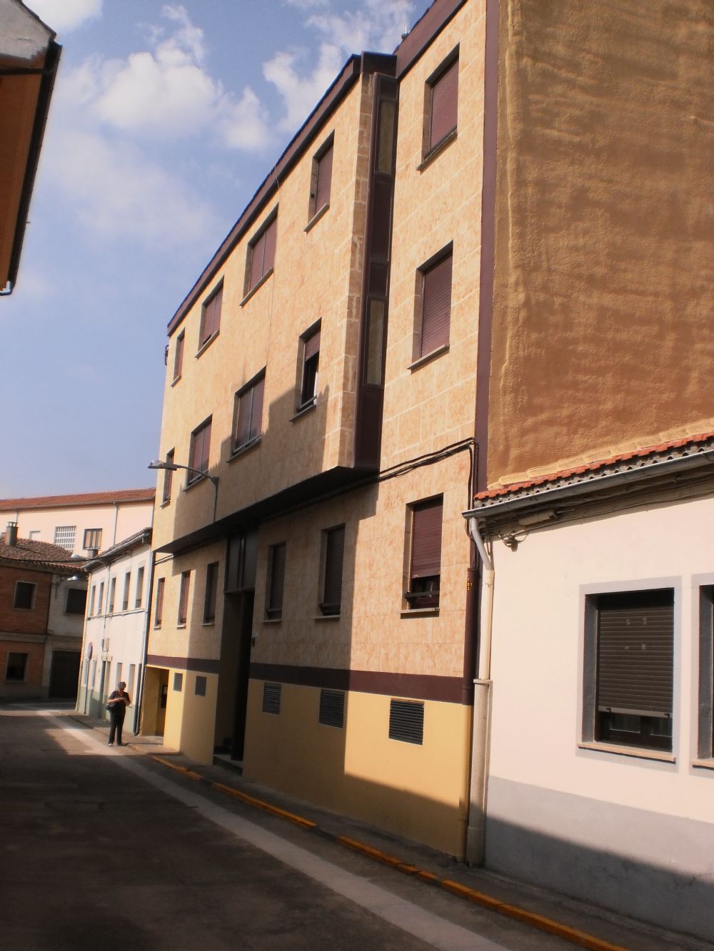 PISO VIVIENDA EN CIUDAD RODRIGO EN C/ FE CON PLAZA DE GARAJE Y TRASTERO