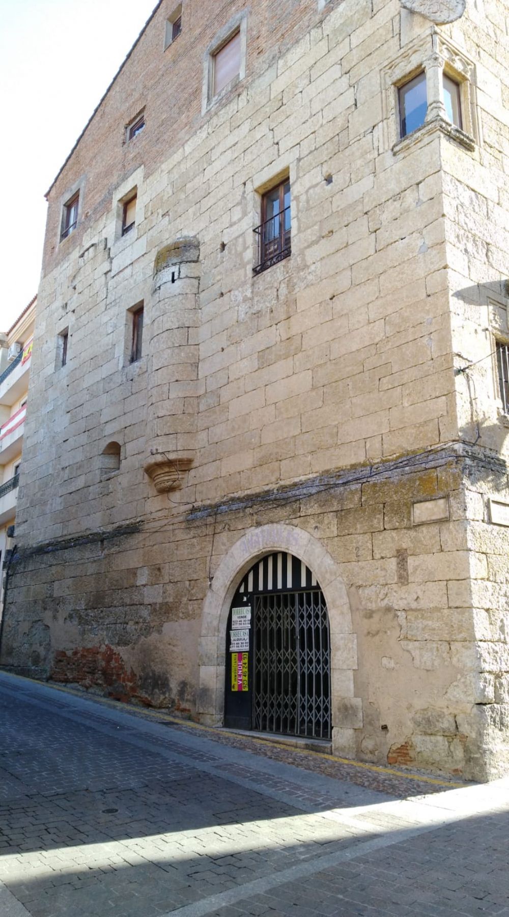 LOCAL COMERCIAL EN CIUDAD RODRIGO EN C/ COLADA