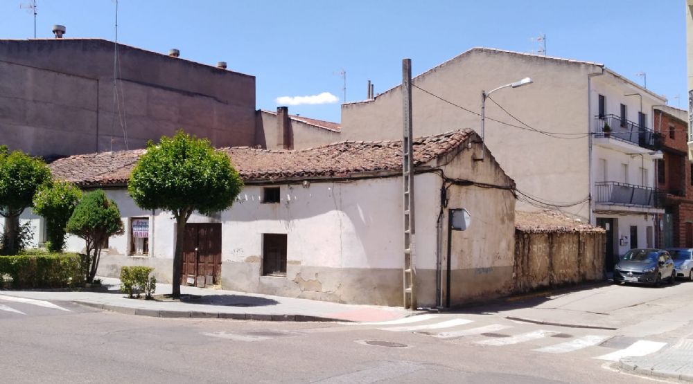 CASA EN CIUDAD RODRIGO EN CALLE SANTA CLARA PARA REFORMAR