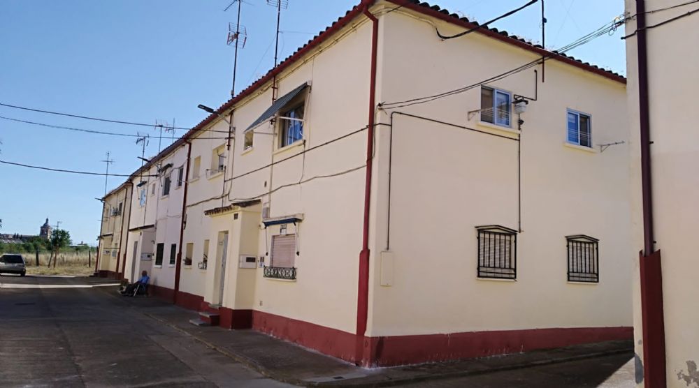 PISO BAJO EN CIUDAD RODRIGO EN AVENIDA ESPAA 155