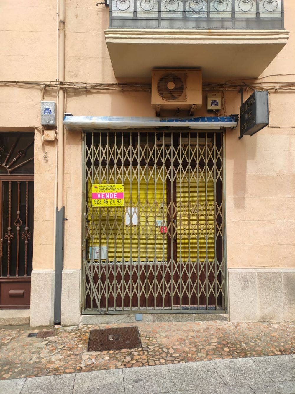 LOCAL EN CIUDAD RODRIGO PREPARADO PARA PELUQUERA