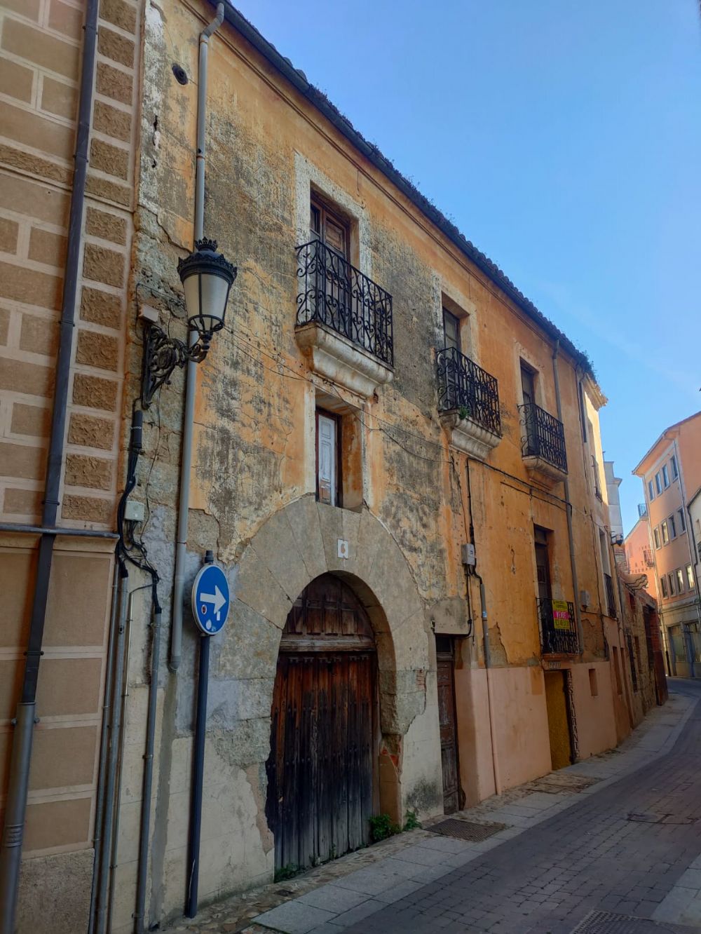 DOS CASAS EN EL CENTRO DE CIUDAD RODRIGO, C/ GIGANTES