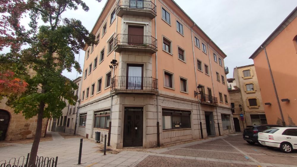 LOCAL COMERCIAL EN PLENO CENTRO DE CIUDAD RODRIGO