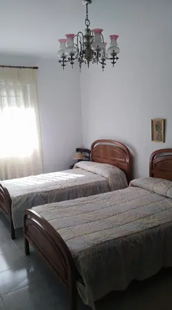 Casa en el Maillo con 10 Dormitorios - foto 17