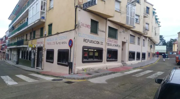 Local Comercial en Ciudad Rodrigo en C/ Avila, 11 - foto 1