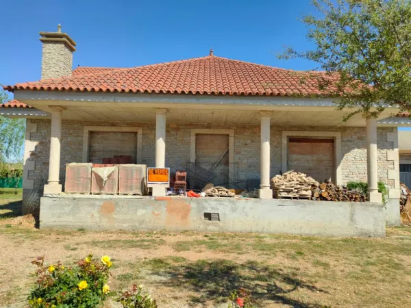 Chalet sin Terminar en Ciudad Rodrigo - foto 7