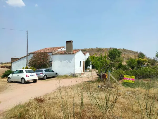 Parcela con Casa ,Nave, Huerto en Ciudad Rodrigo - foto 1