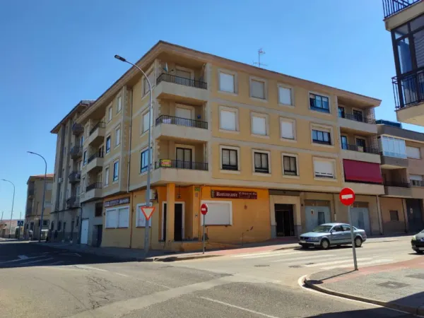Piso en Ciudad Rodrigo C/ García Lorca, 1, 2º - foto 1