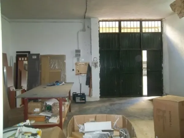Local Comercial en Planta Baja en C/ Sierra de Gata, 23 - foto 5