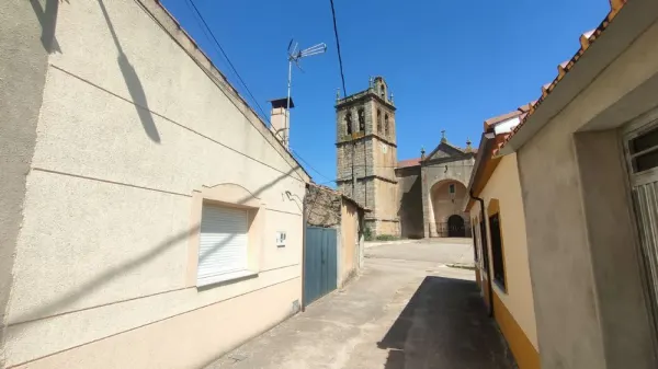 Casa Reformada en el Bodón (Salamanca) - foto 1