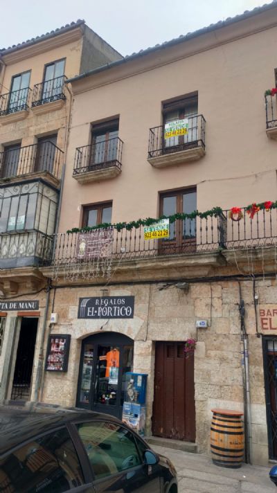 EDIFICIO EN PLENA PLAZA MAYOR DE CIUDAD RODRIGO - foto 2