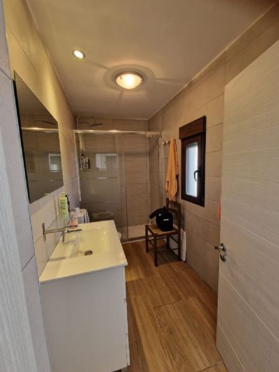 CASA EN IVANREY, REFORMADA CON GRAN PATIO Y CONSTRUCCIONES - foto 10