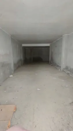 Dos Locales-Garajes-Almacenes en Pleno Centro de Ciudad Rodrigo - foto 4
