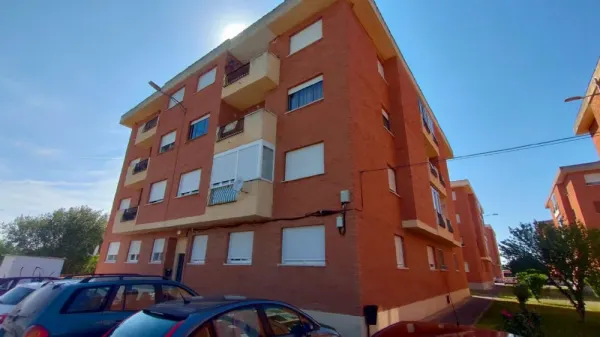 Piso en Ciudad Rodrigo Barrio "Santa Marina" - foto 1