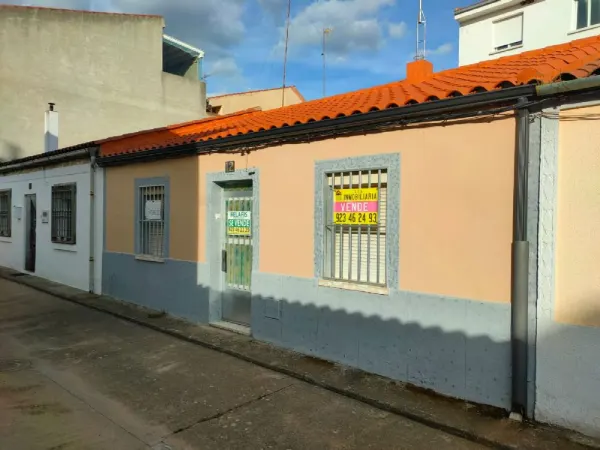Casa Individual en Ciudad Rodrigo en C/ Gabriel y Galan,12 - foto 1